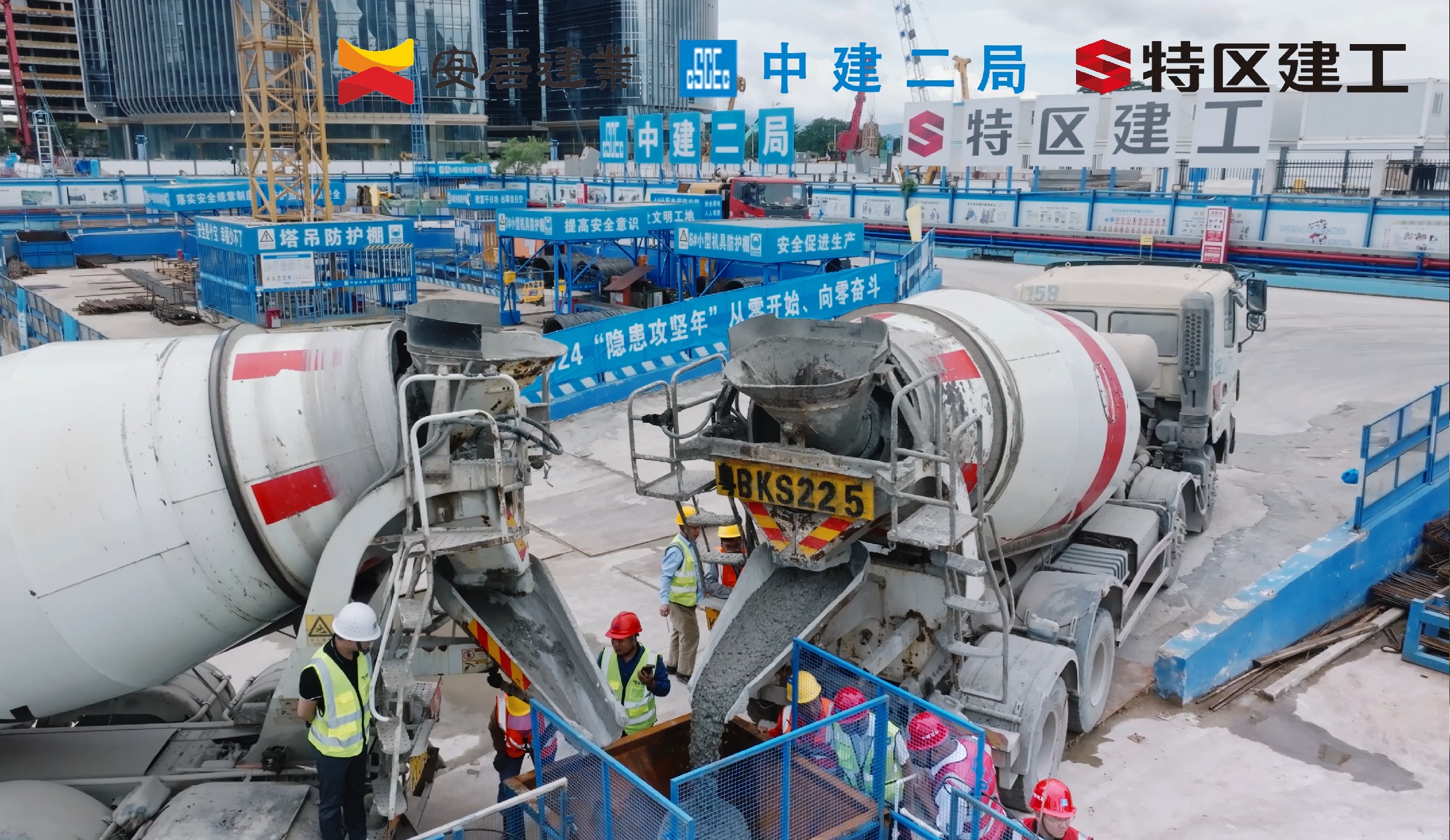 图片5深圳湾超级总部基地B塔项目国内最深民用乐鱼官网网页版_乐鱼（中国）官方基坑浇筑施工.jpg